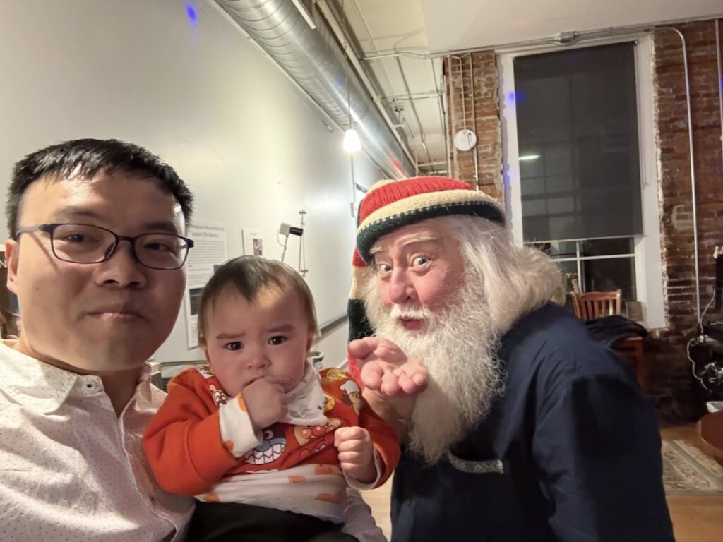 Zujun, Avery, and Santa