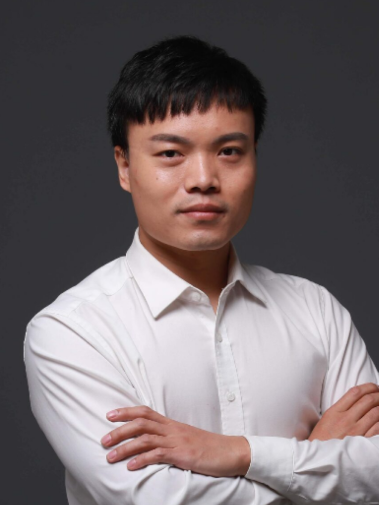 Zujun Yang